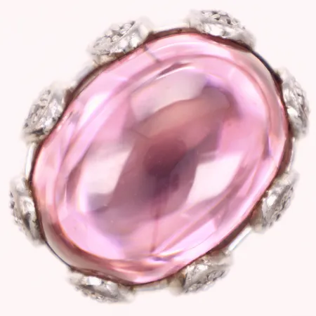 Ring med rosa och vita stenar, stl 17, bredd 11,5-33mm, fattningens höjd 17mm, sten något lös, silver 925/1000 Vikt: 57,3 g