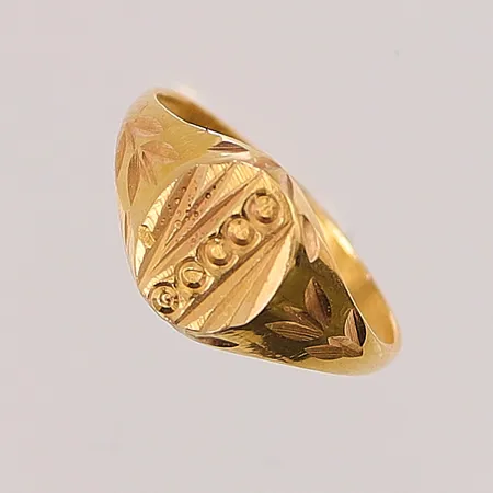 Ring, Ø15¼, bredd: 1,8-8,6mm, 18K, 1,4g.