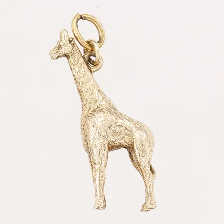 Hänge i form av en giraff, höjd inkl. ögla: 28mm, bredd: 11mm, ihålig, bruksslitage, 14K guld.  Vikt: 3,8 g