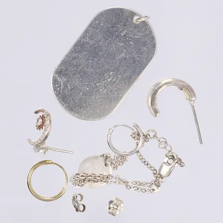 Diverse silver omaka/defekt, silver 925/1000 Vikt: 8,6 g