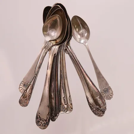 Diverse skedar, 10-13,5cm, gravyr finns, Silver S830/1000 162,7g Vikt: 162,5 g