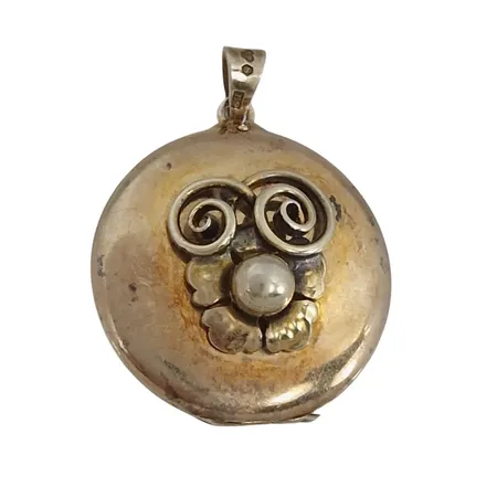 Hänge Fotogömma, förgyllt silver, Ø28 mm, bruksmärken/intryckningar  Vikt: 8,4 g