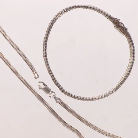 Collier och armband, bucklor, silver 925/1000 Vikt: 26,9 g