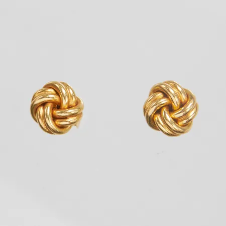 Ett par örhängen, Ø 8,5mm, 18K Vikt: 2,8 g