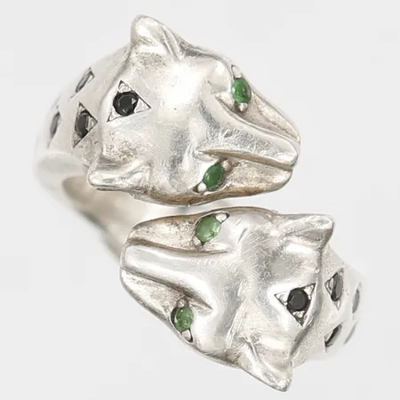 Ring, Maria Nilsdotter, "Big Leopard", med spinneller och tsavoriter, stl 15½, kvitto och originaletui, 925/1000 silver, Vikt: 12,2 g