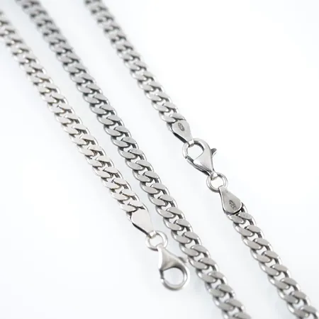 Halskedja och armband, silver, pansar, 50,5cm resp 22cm, bredd 5m Vikt: 43,3 g