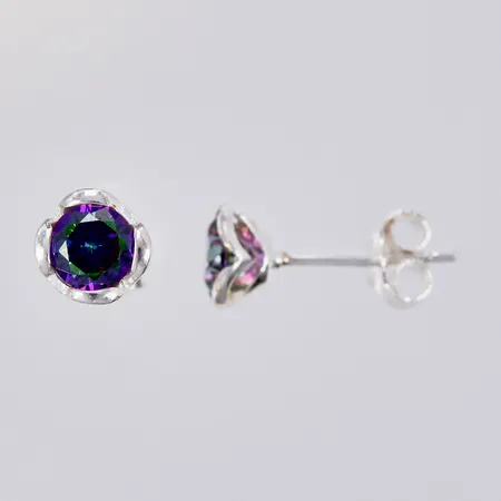 Ett par örhängen med stenar, Ø 6mm, GHA 925/1000 silver Vikt: 1,1 g