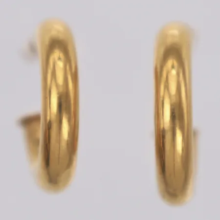 Örhängen, Ø18,2mm, bredd 3,9mm, ihåliga, smärre bucklor, 18K  Vikt: 2,7 g