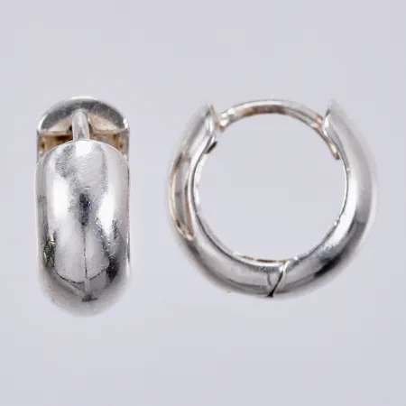 Ett par örhängen, Ø13mm, bredd: ca 6mm, silver, 925/1000 Vikt: 3,8 g