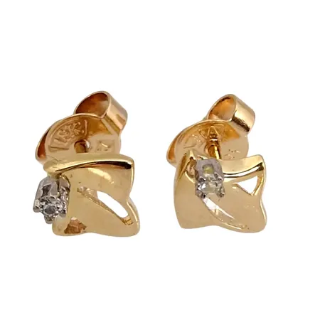Örhängen, 18K guld, Cubic Zirconia, örhängenas storlek 7x8 mm, originalploppar med tillverkarstämpel ANA, fint skick, stenar utan anmärkning Vikt: 1,2 g