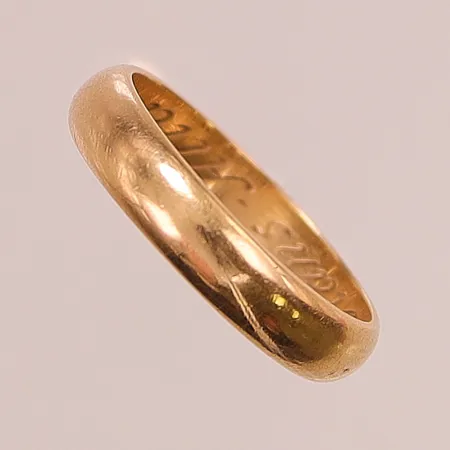 Ring, graverad 18K 3,8g.