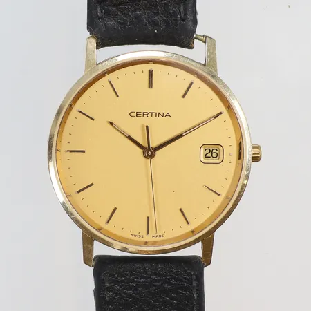 Herrur Certina 14K Ø33mm,  ref nr. EOL158.9289.65, quartz (går ej, troligen batteribyte), datum, läderband med slitage, bruttovikt 26,6g 