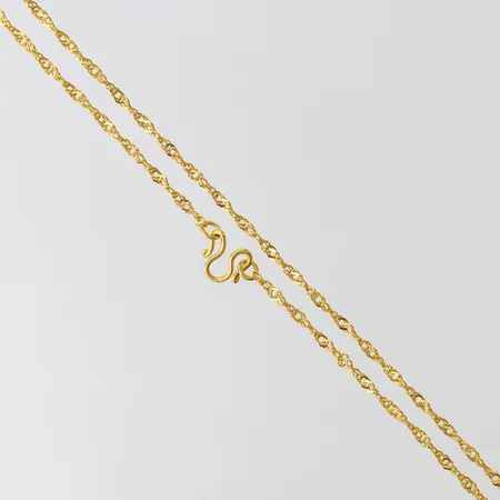 Kedja Singapore, längd 48cm, bredd 1,4mm, 22K.  Vikt: 3,8 g