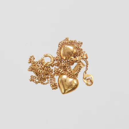 Diverse guld, knutar, repor, defekta, 18K Vikt: 5,7 g