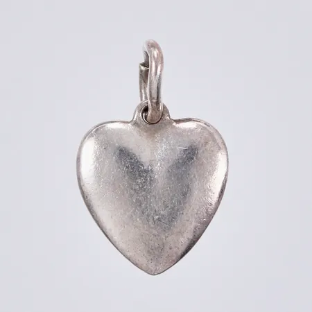 Hänge Hjärta, längd: ca 1,6cm, bredd: ca 9mm, 925/1000 silver Vikt: 1,1 g