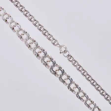Collier doserad Bismarck, längd: ca 43cm, bredd: ca 5-9mm, 925/1000 silver  Vikt: 15,8 g
