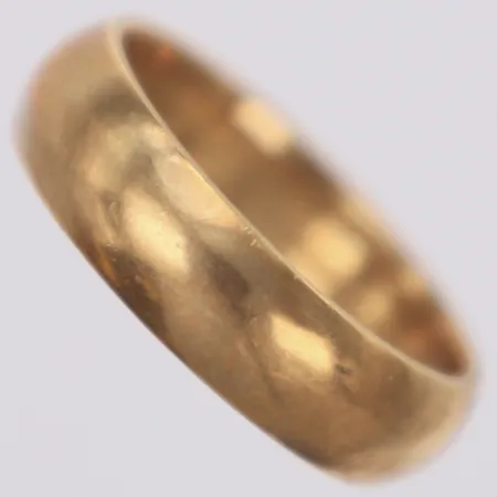 Ring, stl 18, bredd 5,5mm, gravyr, 20K  Vikt: 7 g