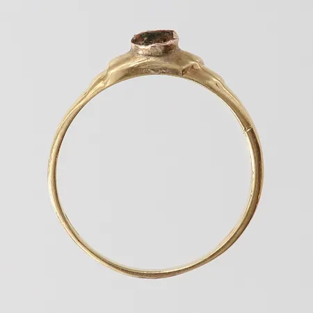 Guldskrot, defekt, 14K.  Vikt: 2 g