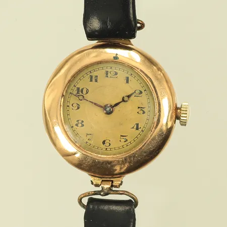 Damur (defekt, går ej, repig, sliten, monogram) boett i 14K, bruttovikt 17,4g (guldvikt ca 3g)  