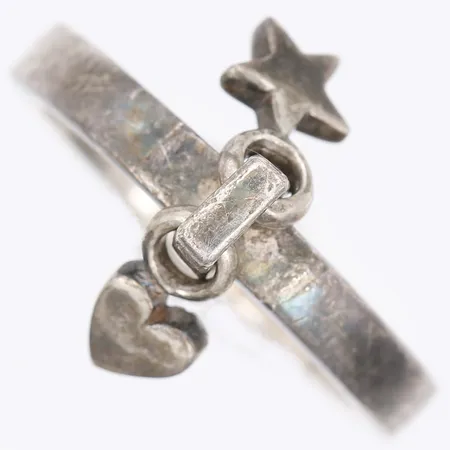 Ring, stl 18¼, silver Vikt: 4,9 g