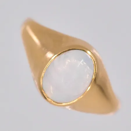 Ring, stl 17¼, graverad, 18K Vikt: 2,1 g