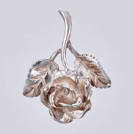 Hänge ros, längd: ca 2cm, bredd: ca 17mm, 925/1000 silver  Vikt: 1,3 g