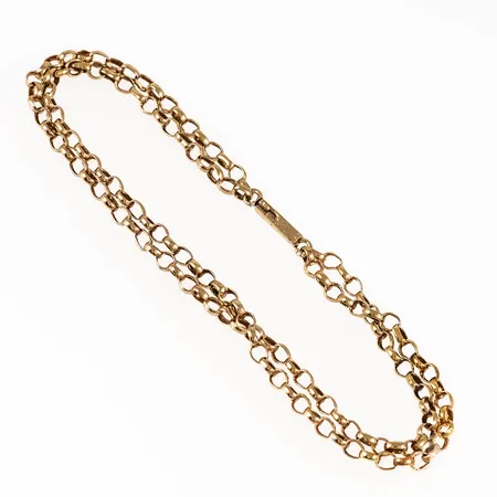 Armband i 14K guld: 2-radig ärtlänk. Det är 20,5 cm långt, c.a 5,5 mm brett och väger 4,7g. Kistlås. Gammal sliten länk med ojämnheter. 