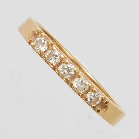 Ring, diamanter 0,20ctv enligt gravyr, stl 17, bredd 2,5mm, gravyr, Schalins, 18K Vikt: 2,5 g