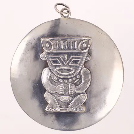 Hänge, längd 77mm, bredd 64,5mm, silver 900/1000 Vikt: 20 g