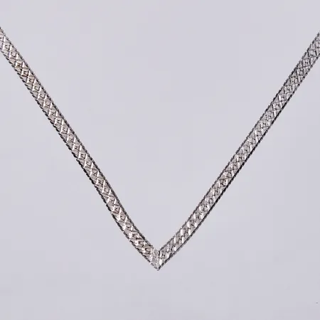 Collier längd ca 42cm, bredd ca 4mm, 925/1000 silver Vikt: 8 g