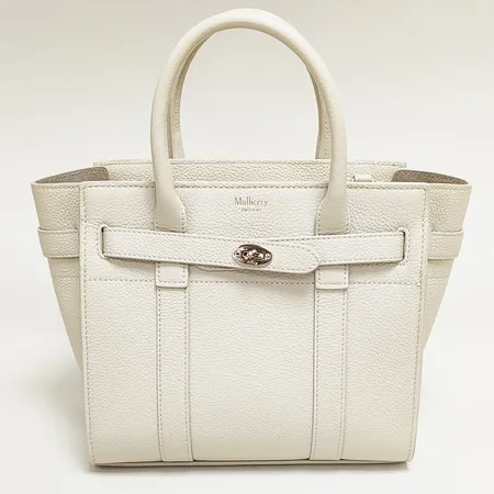 Väska Mulberry Mini Zipped Bayswater, Chalk Small Classic Grain läder, mått 23x32x12,5cm, beslag i gulmetall, ett fack, avtagbar axelrem, kvitto från NK 21-02-17, inga övriga tillbehör. 