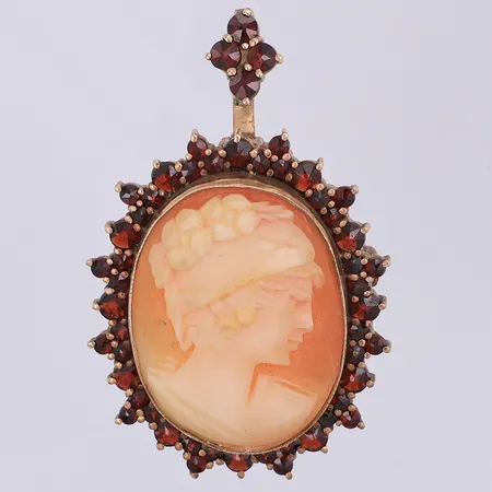 Hänge/brosch, camé & granater,43/34mm, bredd 28mm, Engelbert, 830/1000 silver Vikt: 9,8 g