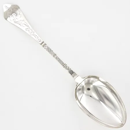 Slev 39,5cm, H.E Jensen, år 1907, danska stämplar, gravyrer, silver  Vikt: 179,6 g