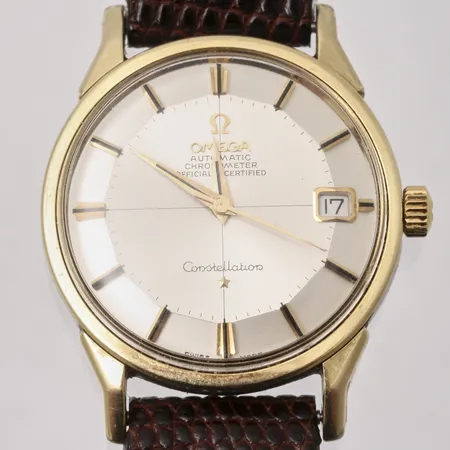 Herrur Omega Constellation, "Pie Pan", Ø34mm, automat, datum, guld på stål, krona samt glas är original, cal 561, verk-nr 24498594, boett-nr 168,005, läderband med original spänne.