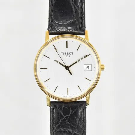 Herrur Tissot, 18K, quartz, Ø 34mm, gravyr på boett, batteribyte behövs, läderband med slitage.
