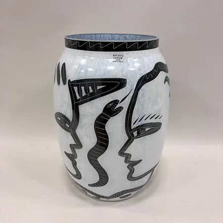 Vas, Caramba, Ulrica Hydman Vallien för Kosta Boda, höjd ca 34cm, Ø18cm, signerad 48735, originalkartong. Vikt: 0 g Skickas med postpaket.