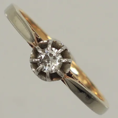 Ring, diamant ca0,16ct, stl 18, bredd 1,4-5,7mm, 18K Vikt: 2 g