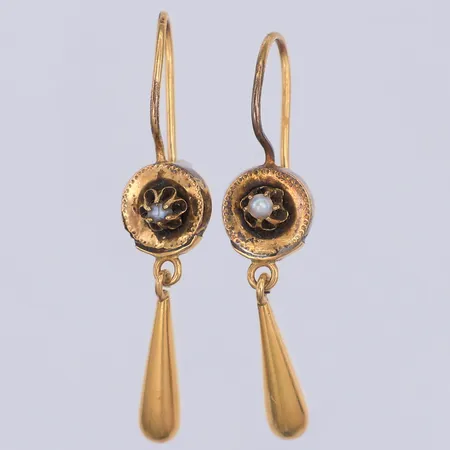 Ett par örhängen, mabépärlor, 40mm, år 1897, 18K  Vikt: 2,7 g