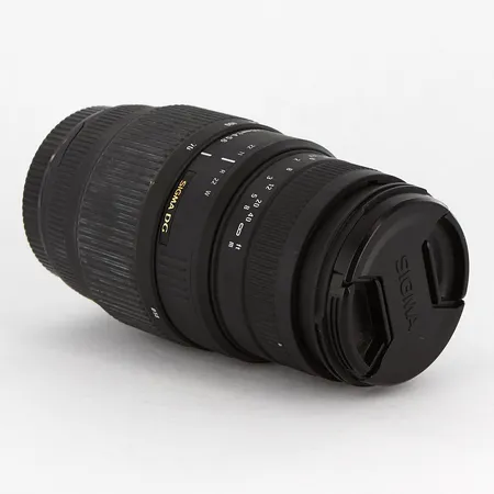 Objektiv Sigma DG 70-300mm 1:4-5.6, serienummer:11434844  Skickas med paket.