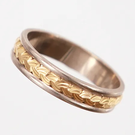 Ring mönstrad gul/vitguld, stl 20, bredd: 5mm, gravyr, 18K Vikt: 6,5 g