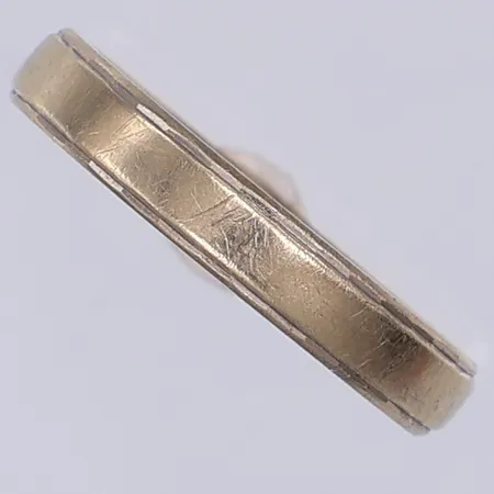 Ring, stl 15½, vitguld, gravyr, 18K Vikt: 1,5 g