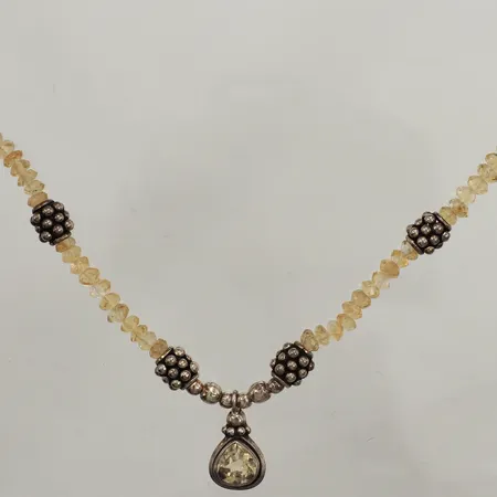 Collier, stenar, längd 40cm, bredd 4,5-7,3mm, silver 925/1000, bruttovikt 29,6g Vikt: 29,6 g