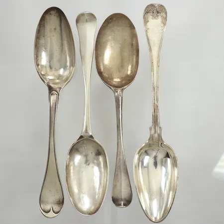 Fyra matskedar, längd ca 21-22mm, silver  Vikt: 222,6 g
