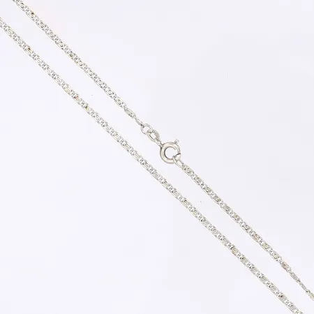 Halskedja irrgång, längd 47cm, bredd 2mm, silver 830/1000 Vikt: 3,6 g
