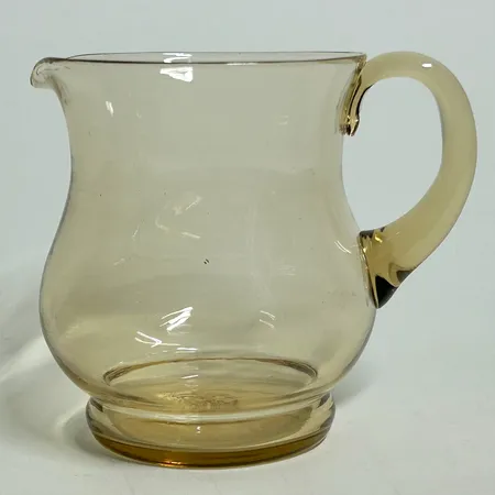 Glaskanna, handblåst, äldre, 11,5cm, gul/brun Vikt: 0 g