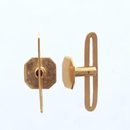 Ett par manschettknappar 2cm, 18k  Vikt: 2 g