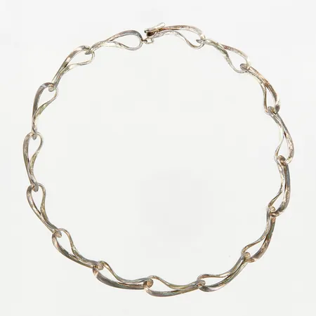 Collier Infinity, Georg Jensen, design Regitze Overgaard, 43cm, bredd 12mm, silver 925/1000, originaletui medföljer Vikt: 61,9 g