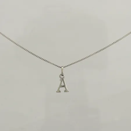 Kedja Pansar, längd 43,5cm, bredd 1,1mm, hänge A, längd 17mm, bredd 8,6mm, silver 925/1000 Vikt: 2,1 g