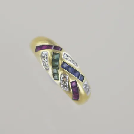 Ring m ädelstenar 18k5,1 gr Ø 18,25 mm, 18k Vikt: 5,1 g