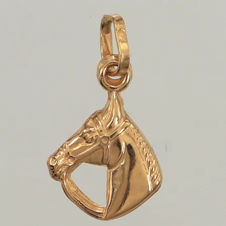 Hänge häst, längd ca 29mm inkl ögla, bredd 10,9mm, 18K Vikt: 0,9 g